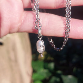 Pearl in Sterling Silver Pendant